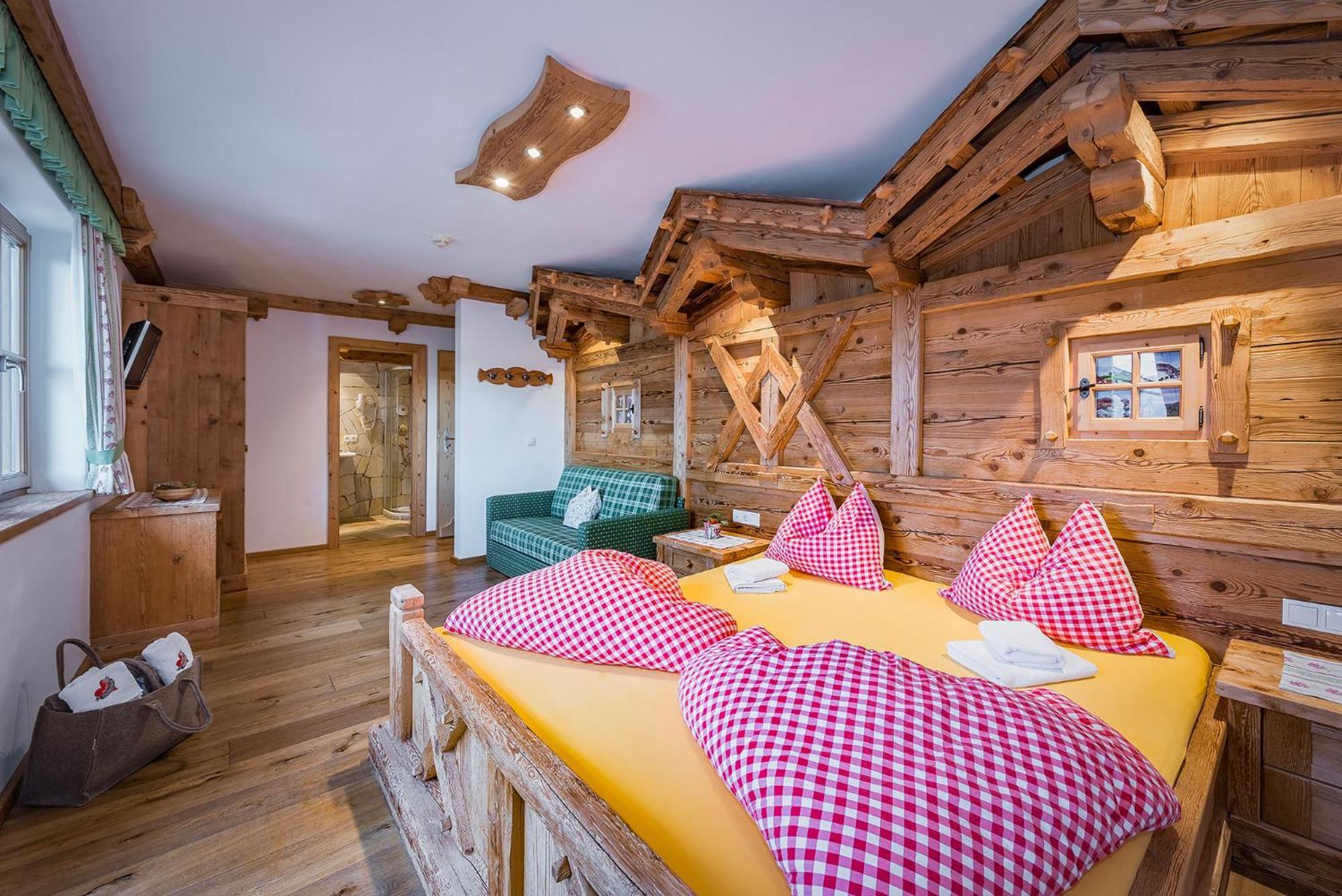 Chalets Almdorf Haidenberg Brunico Chambre photo