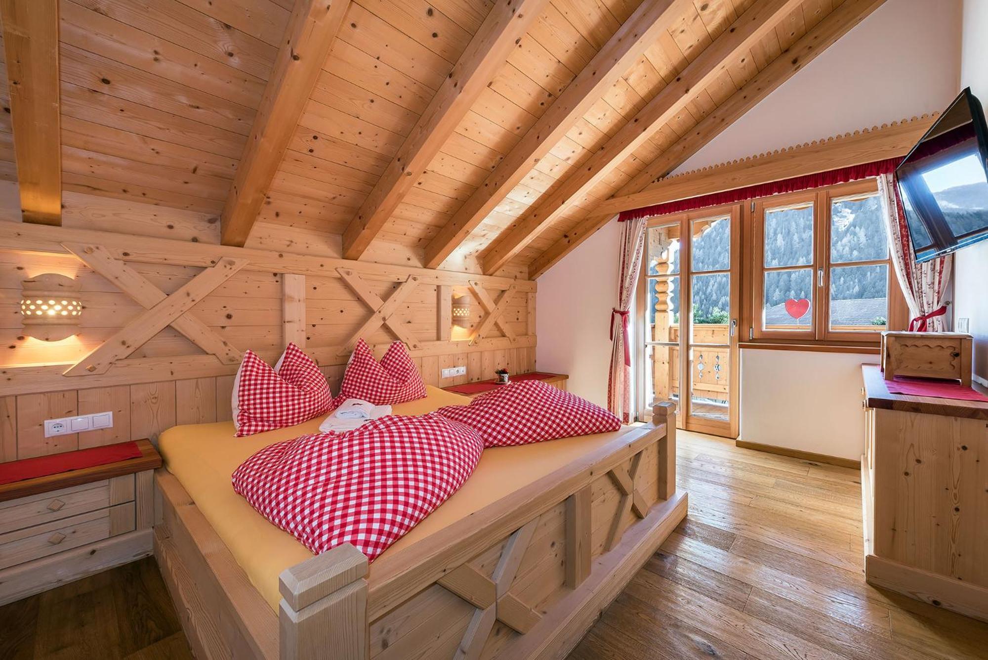Chalets Almdorf Haidenberg Brunico Chambre photo